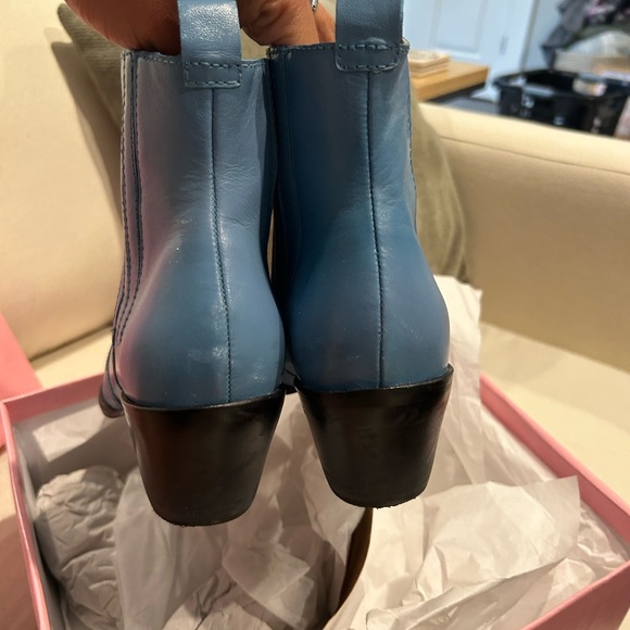 Intentionally Blank Boots - Picture 3 of 8